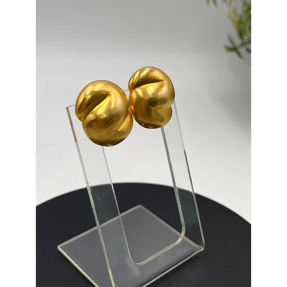 Les Bernard gold tone puffy‎ clip earrings